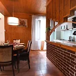 Erna Apartament *