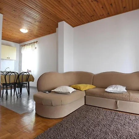 Erna Apartamento *