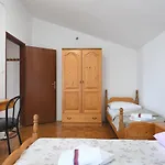 Apartment Apartmani Erna Pasman