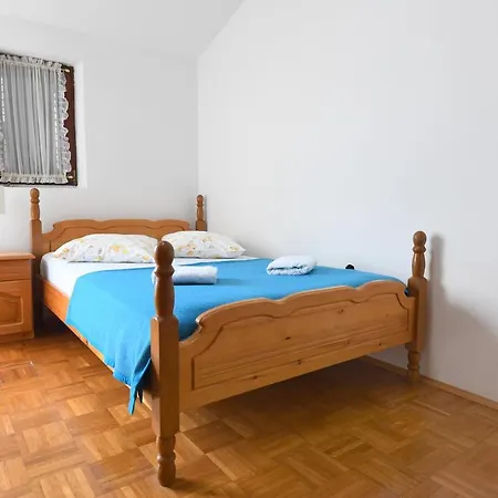 Apartment Apartmani Erna Pasman