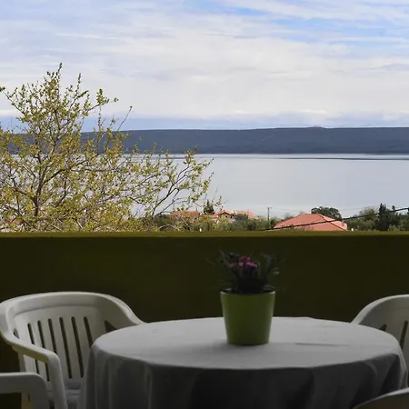 Apartmani Erna Apartment *