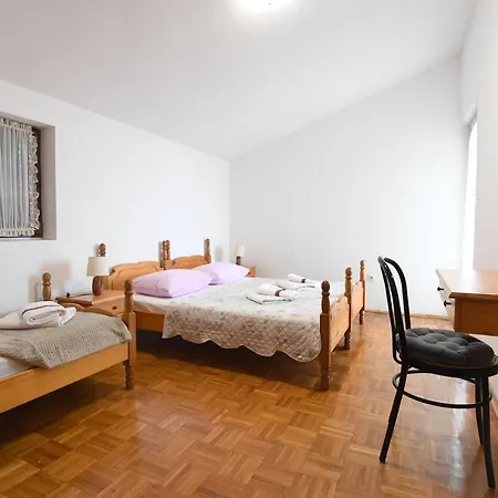 Apartmani Erna Apartment