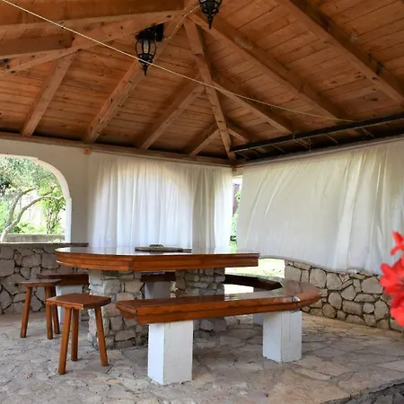 Apartmani Erna *