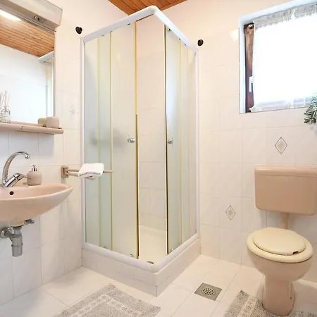 Apartmani Erna * Pasman