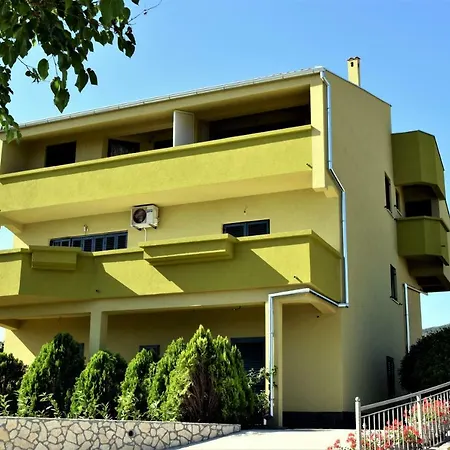 Apartmani Erna Pasman